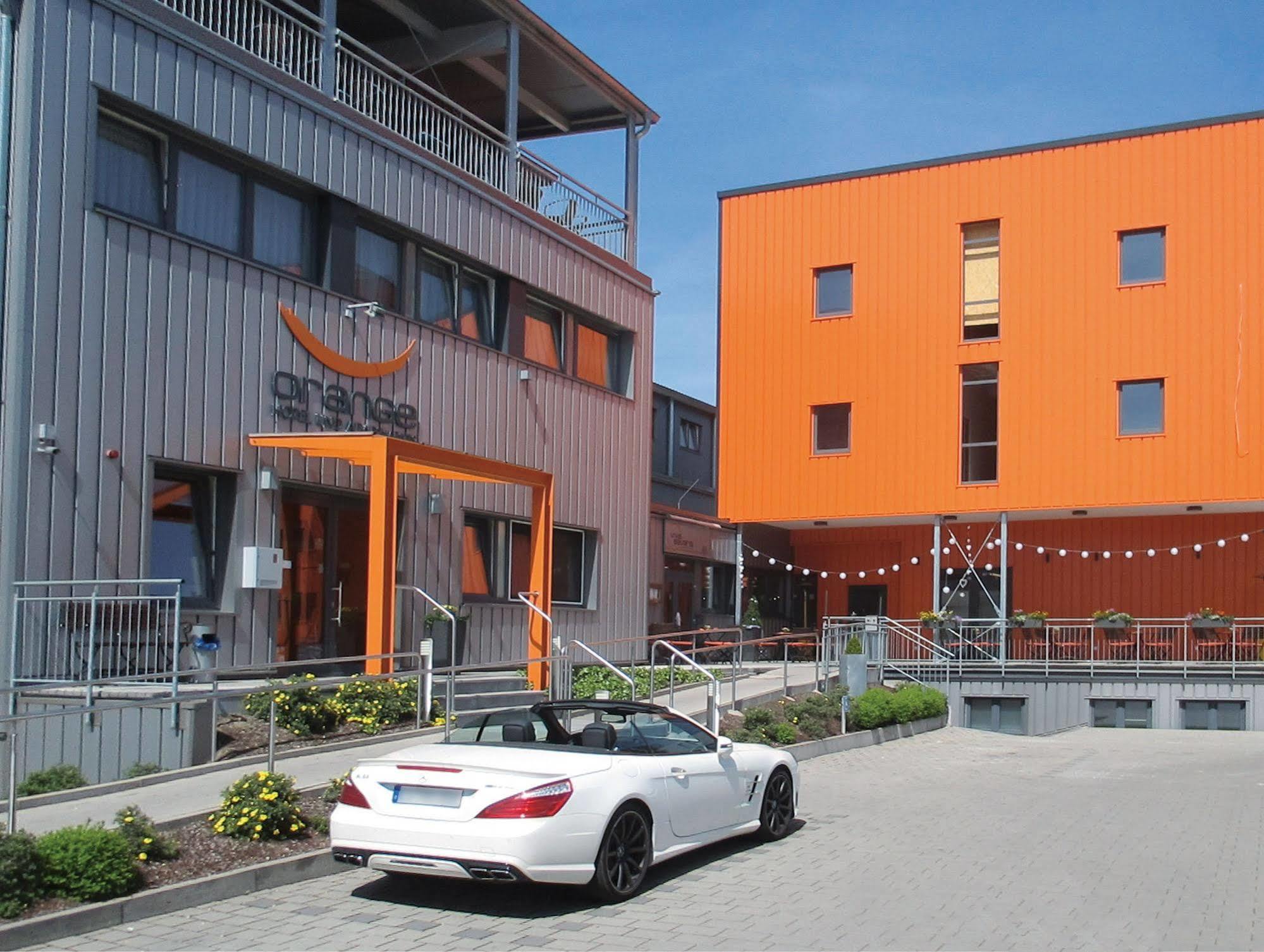 Hotel Orange Und 3*