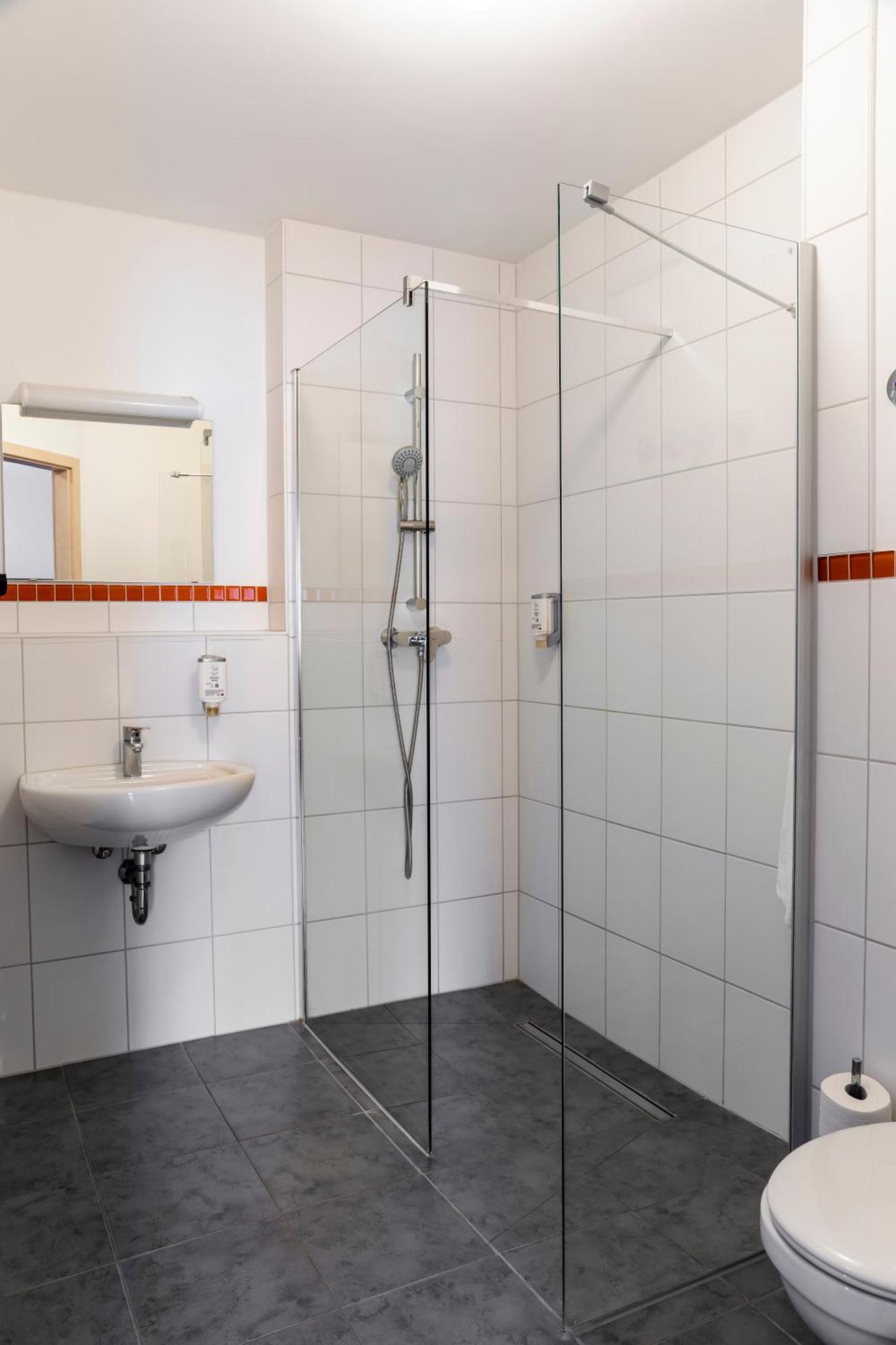 Orange Und Hotel