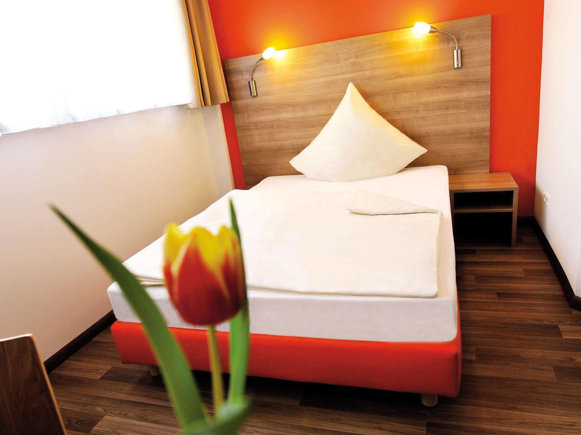Orange Und Neu-Ulm